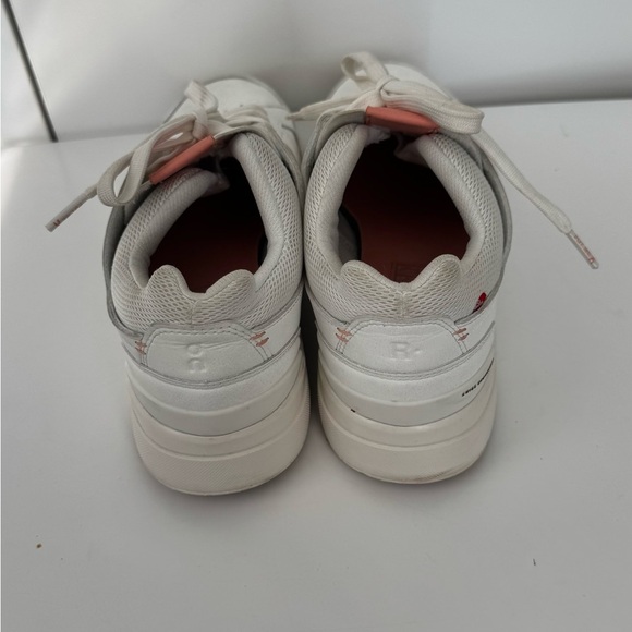 On Cloud the rogers size 8.5 - Picture 7 of 9